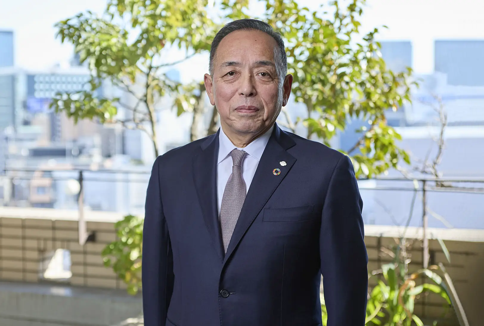代表取締役社長　油井 幸雄